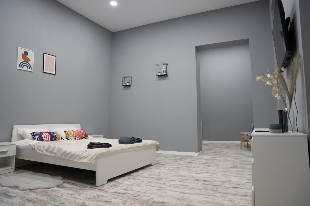 Soho Apartments ลวีฟ ภายนอก รูปภาพ